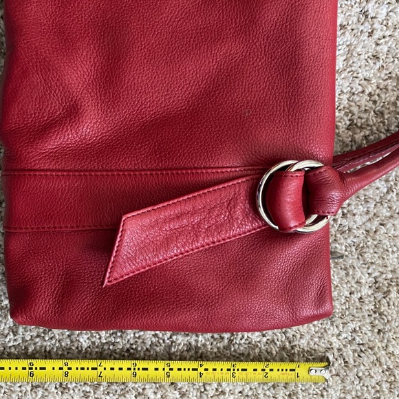 Red hand bag - Picture 3 of 7